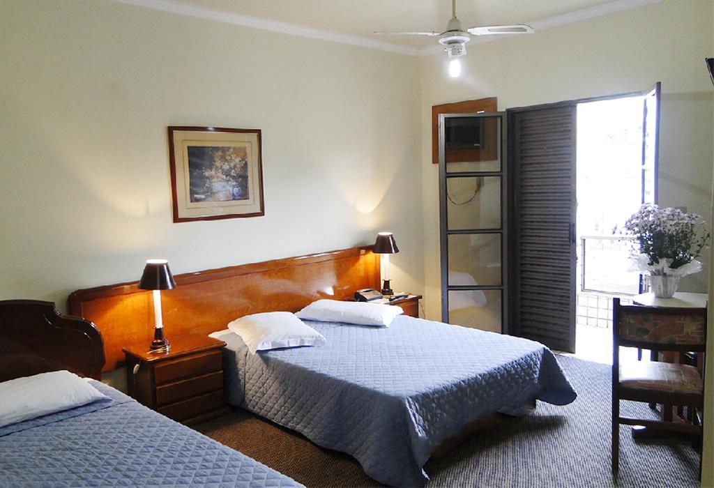 Hotel Lopes Caxambu Oda fotoğraf